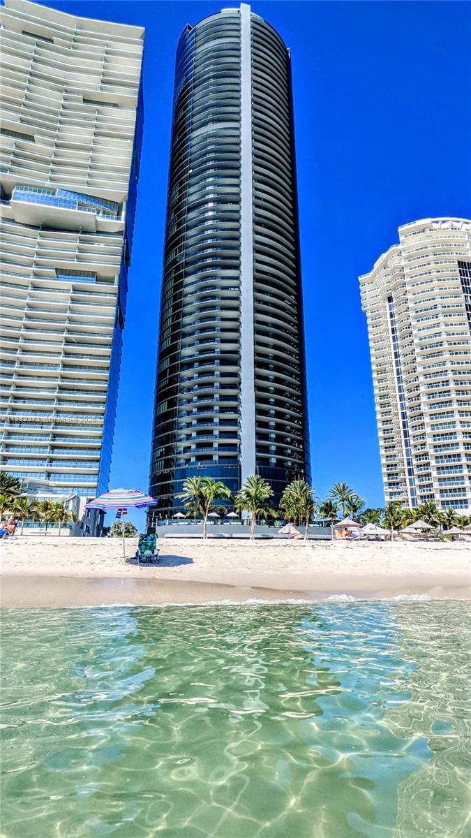 18555 Collins Ave. #3005, Sunny Isles Beach FL 33160