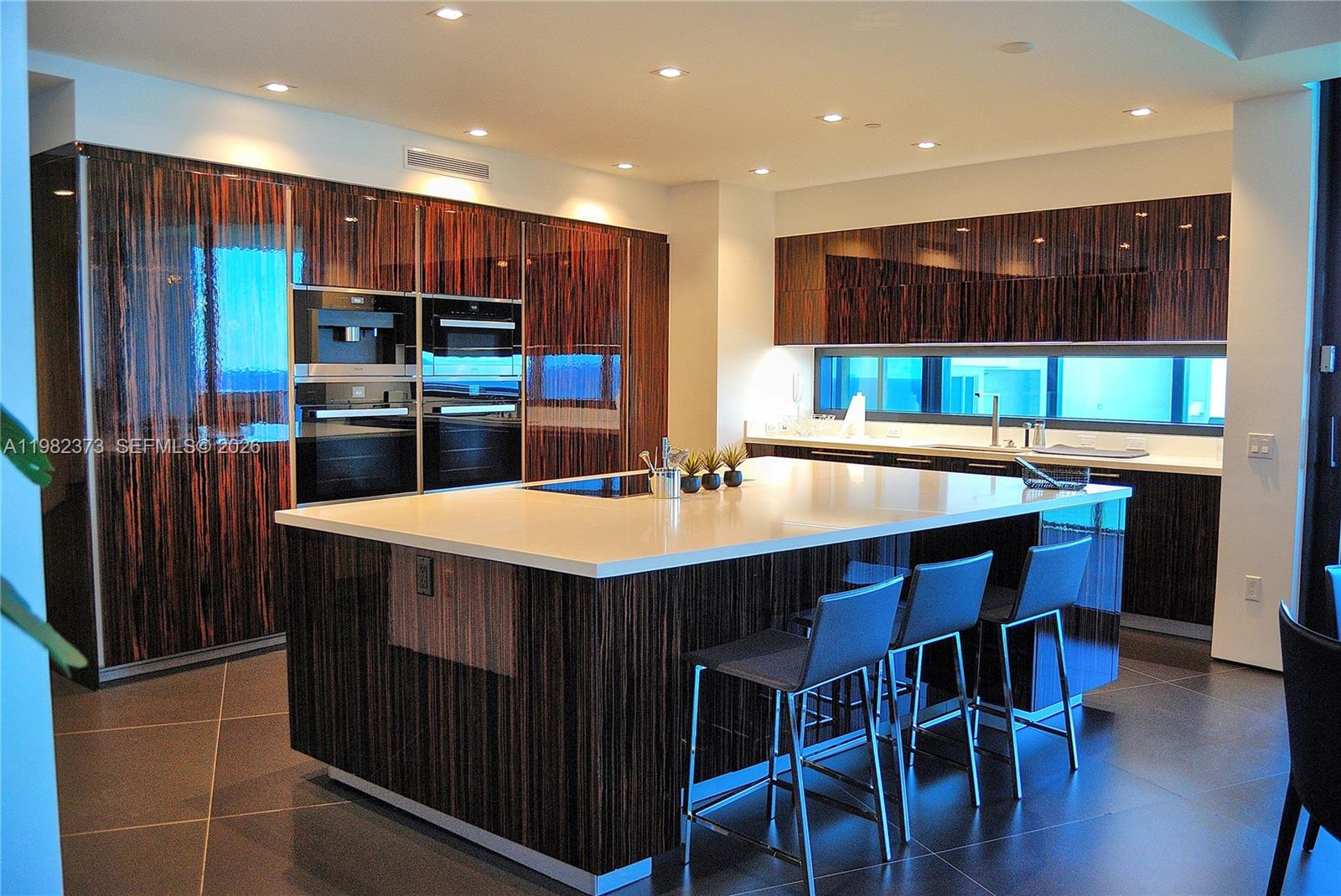 18555 Collins Ave. #3005, Sunny Isles Beach FL 33160