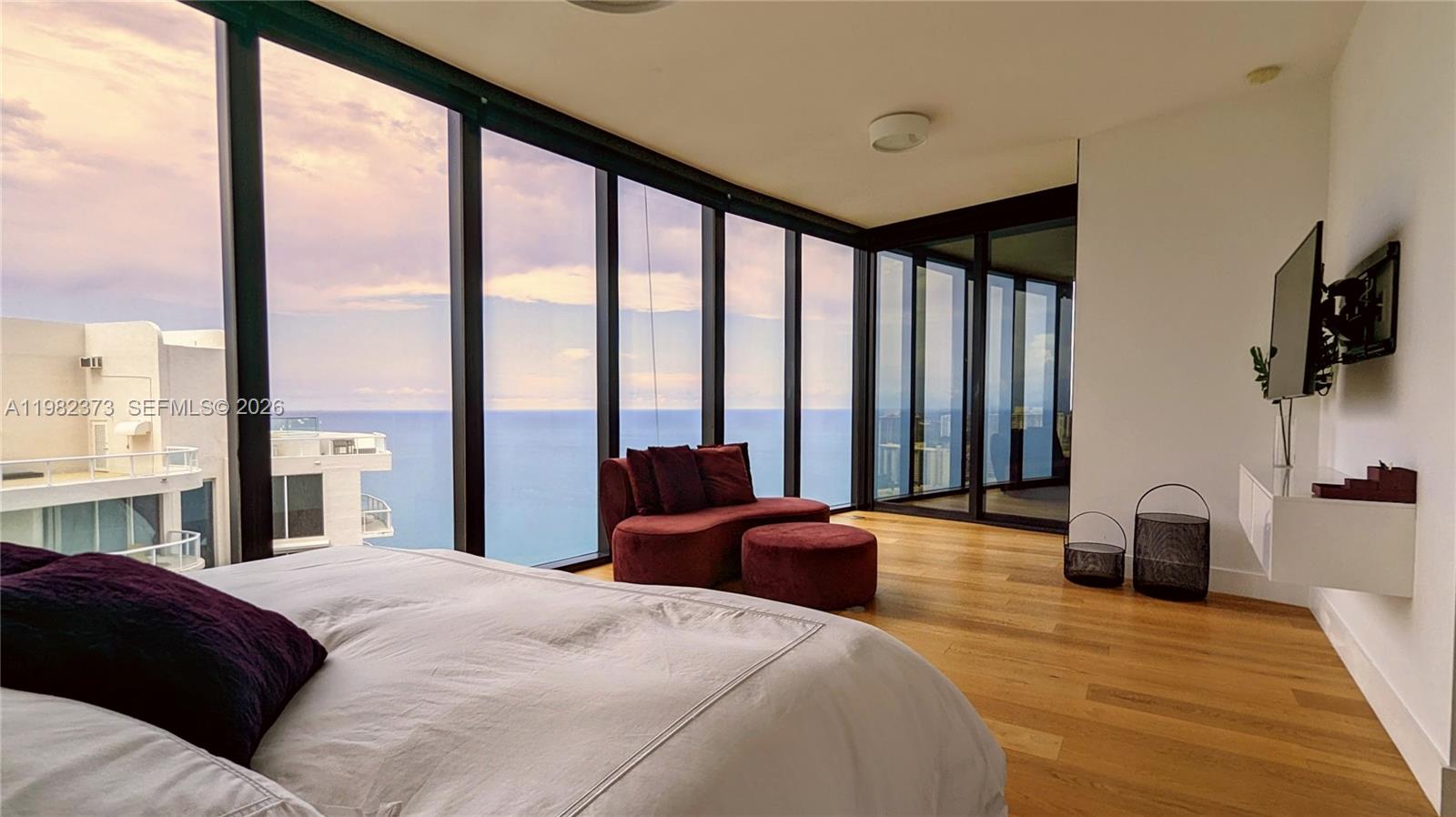 18555 Collins Ave. #3005, Sunny Isles Beach FL 33160