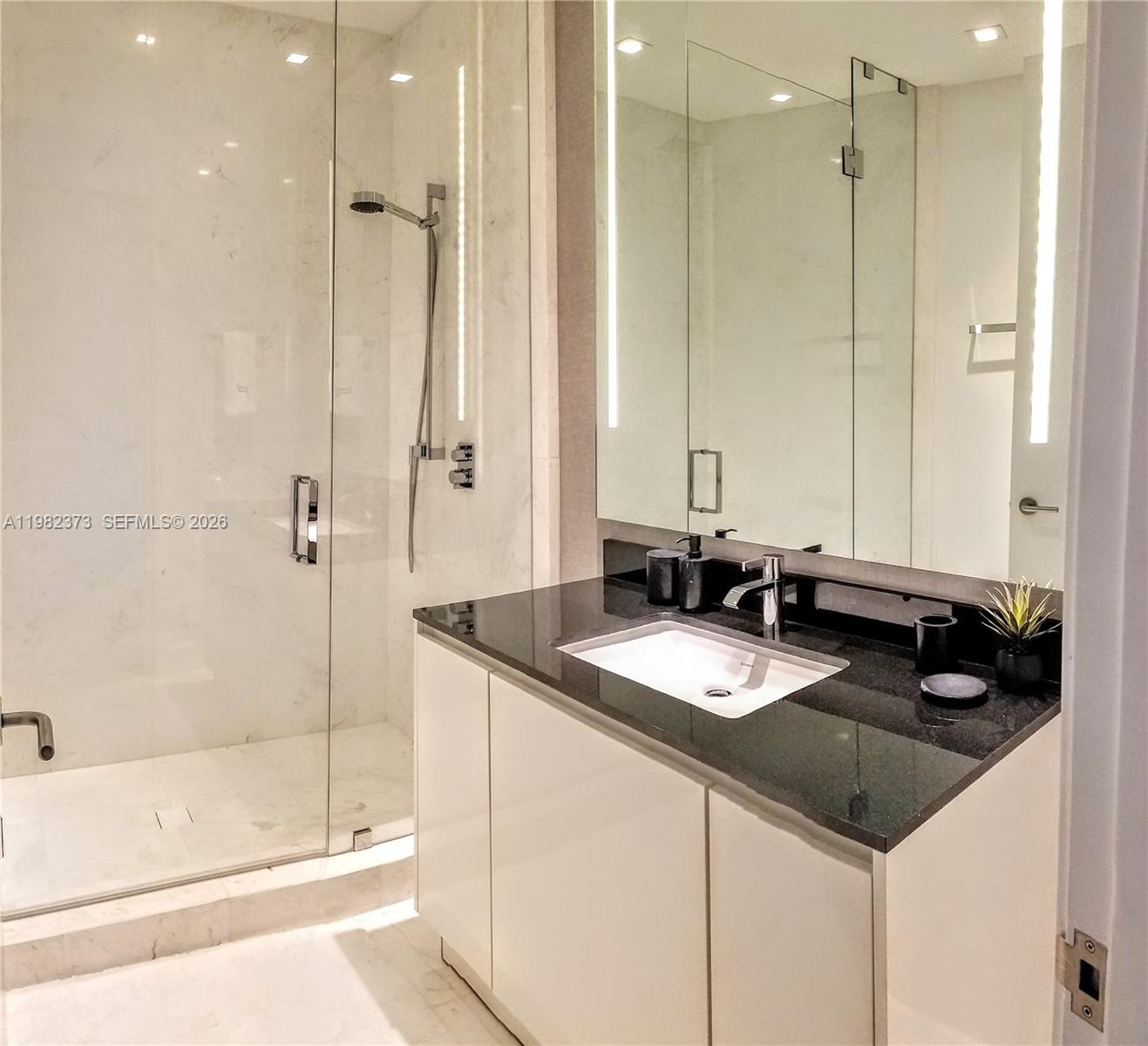 18555 Collins Ave. #3005, Sunny Isles Beach FL 33160