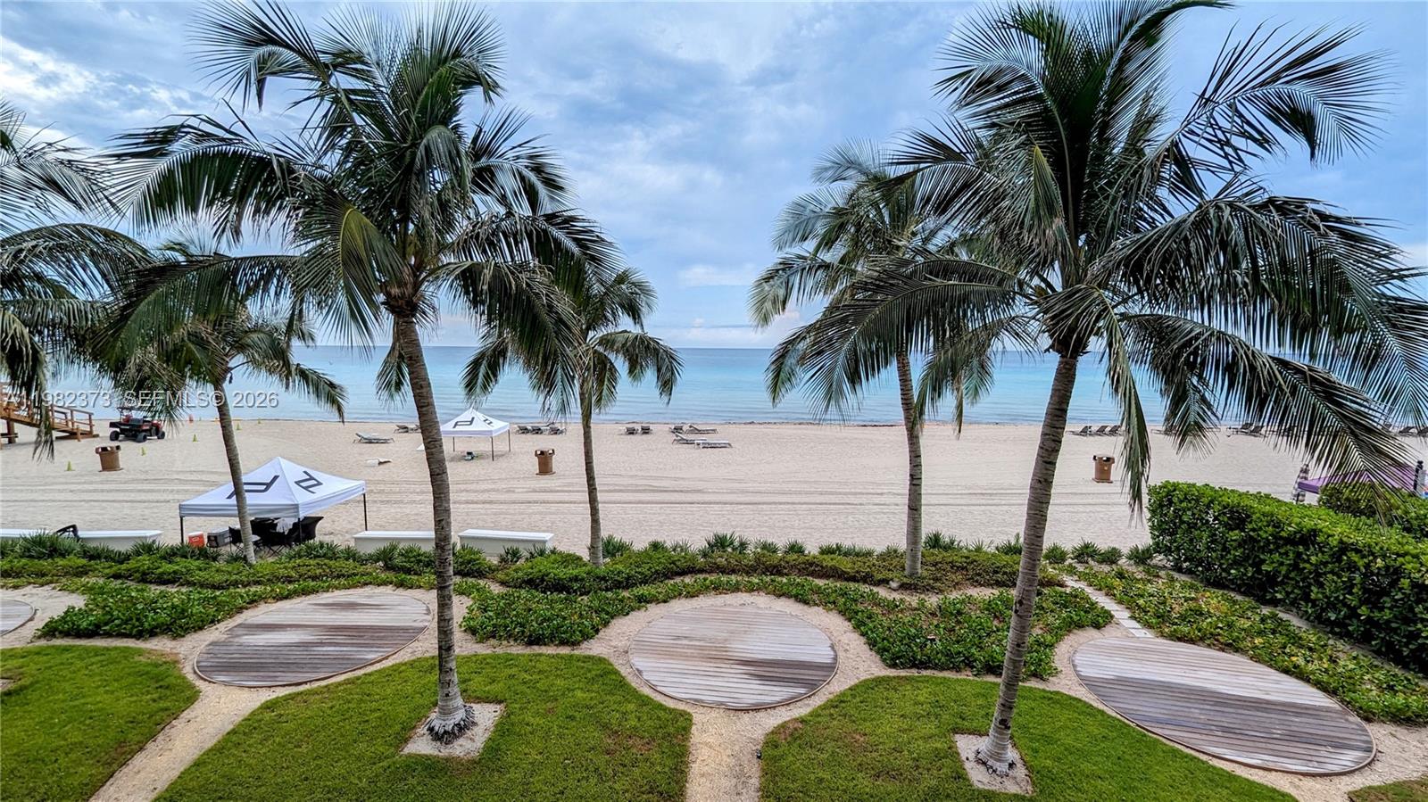 18555 Collins Ave. #3005, Sunny Isles Beach FL 33160