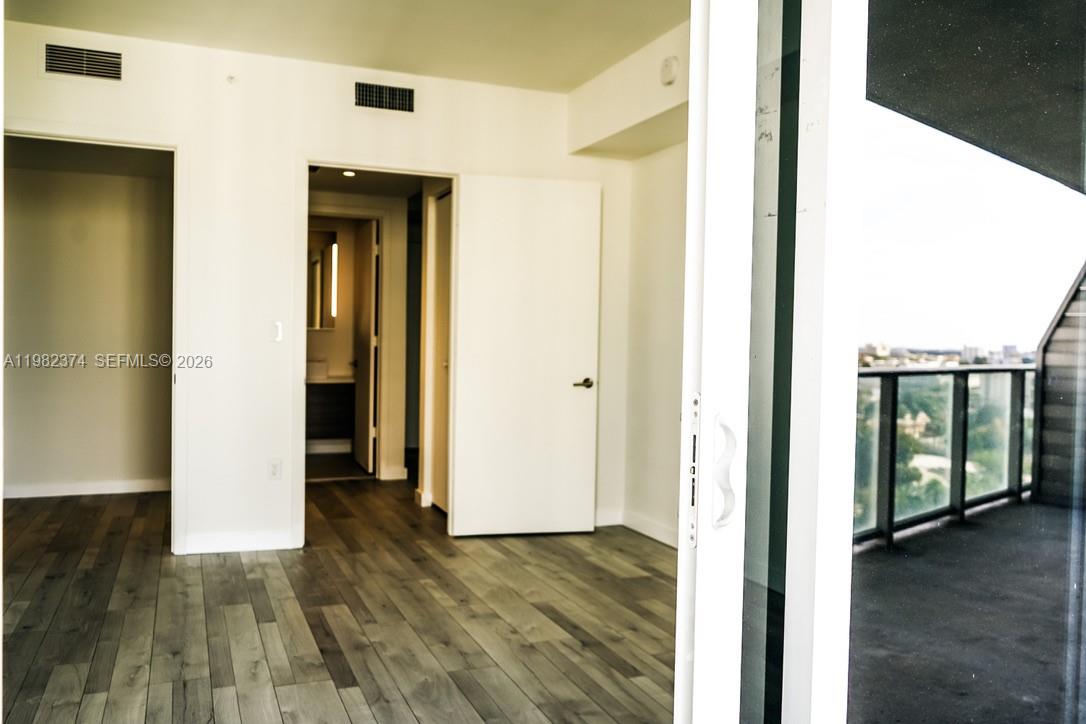 1010 SW 2nd Ave #1007, Miami FL 33130