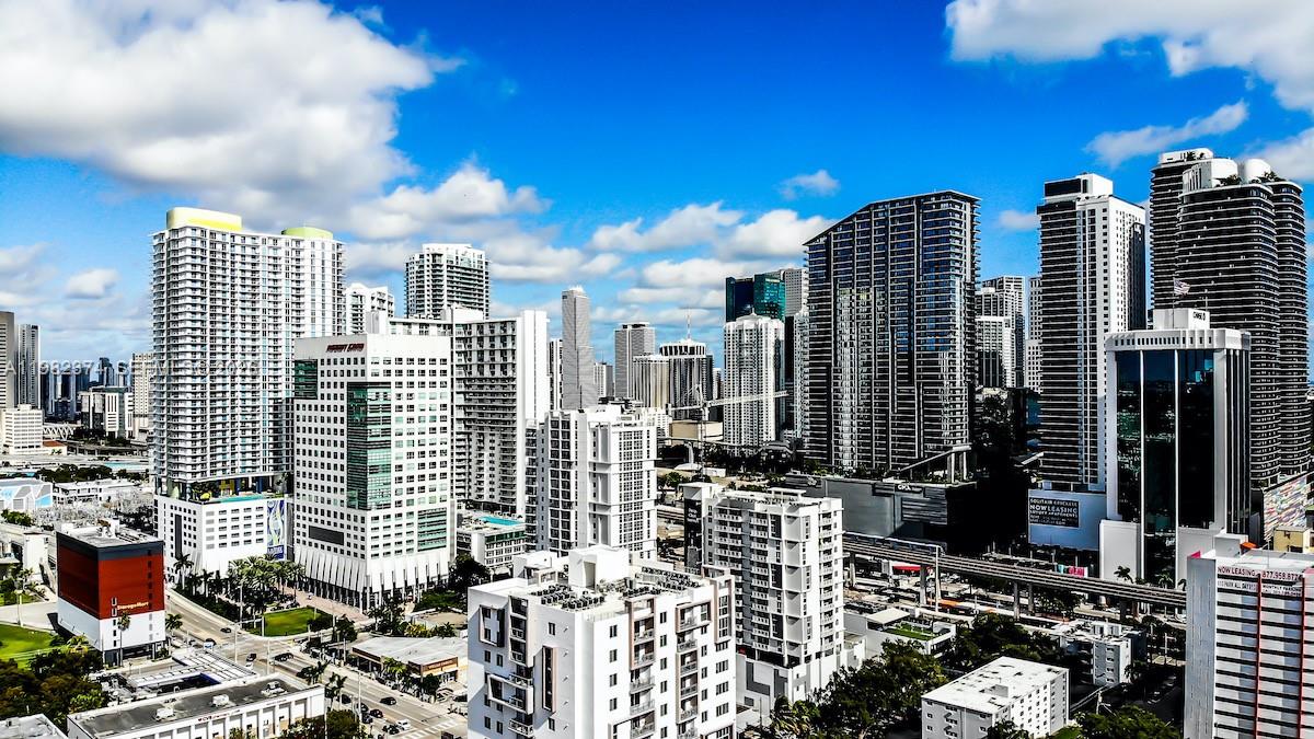 1010 SW 2nd Ave #1007, Miami FL 33130