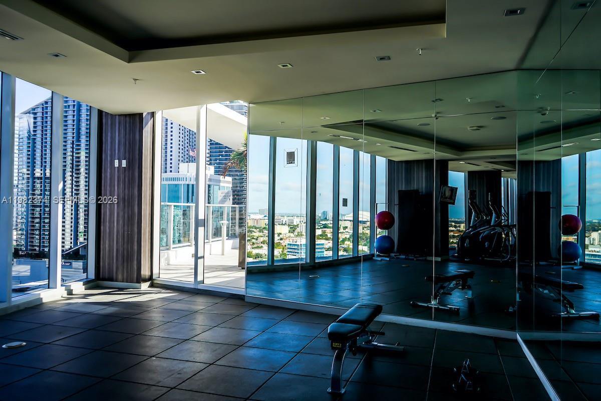 1010 SW 2nd Ave #1007, Miami FL 33130