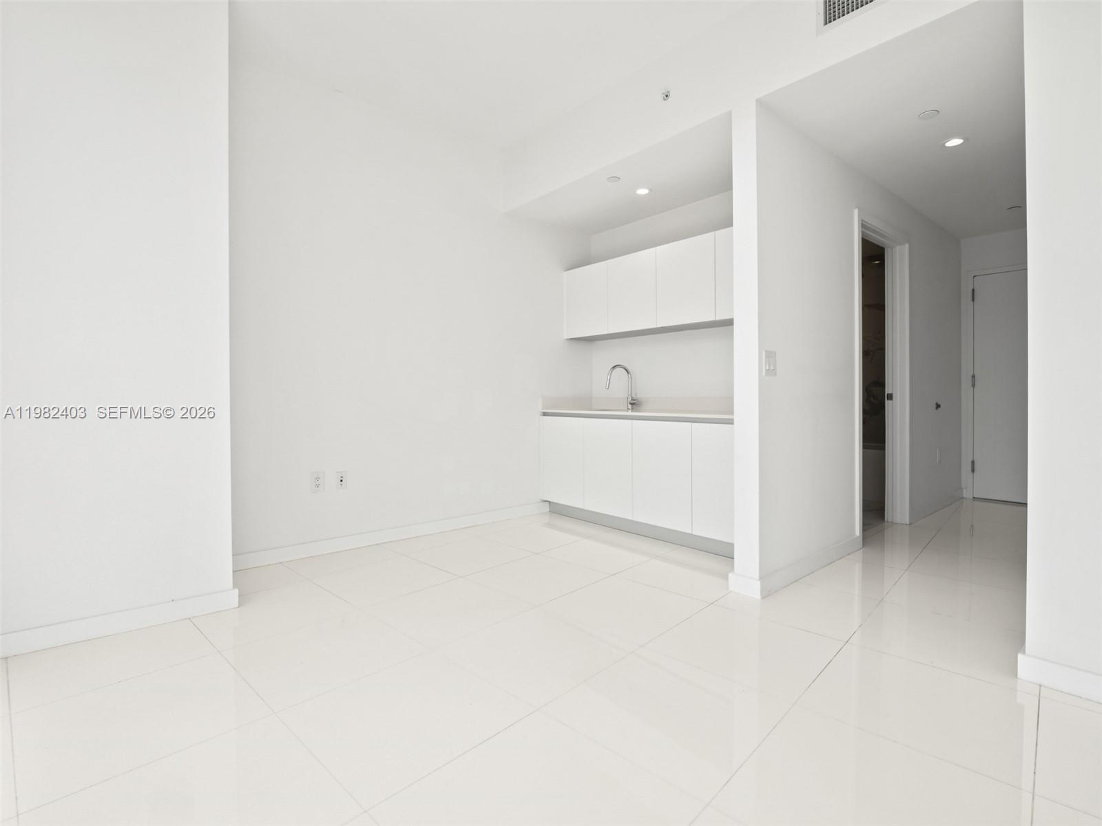 851 NE 1st Ave #4801, Miami FL 33132