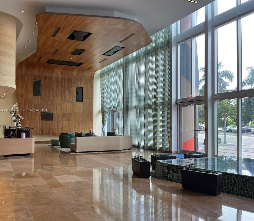 50 Biscayne Blvd #2903, Miami FL 33132