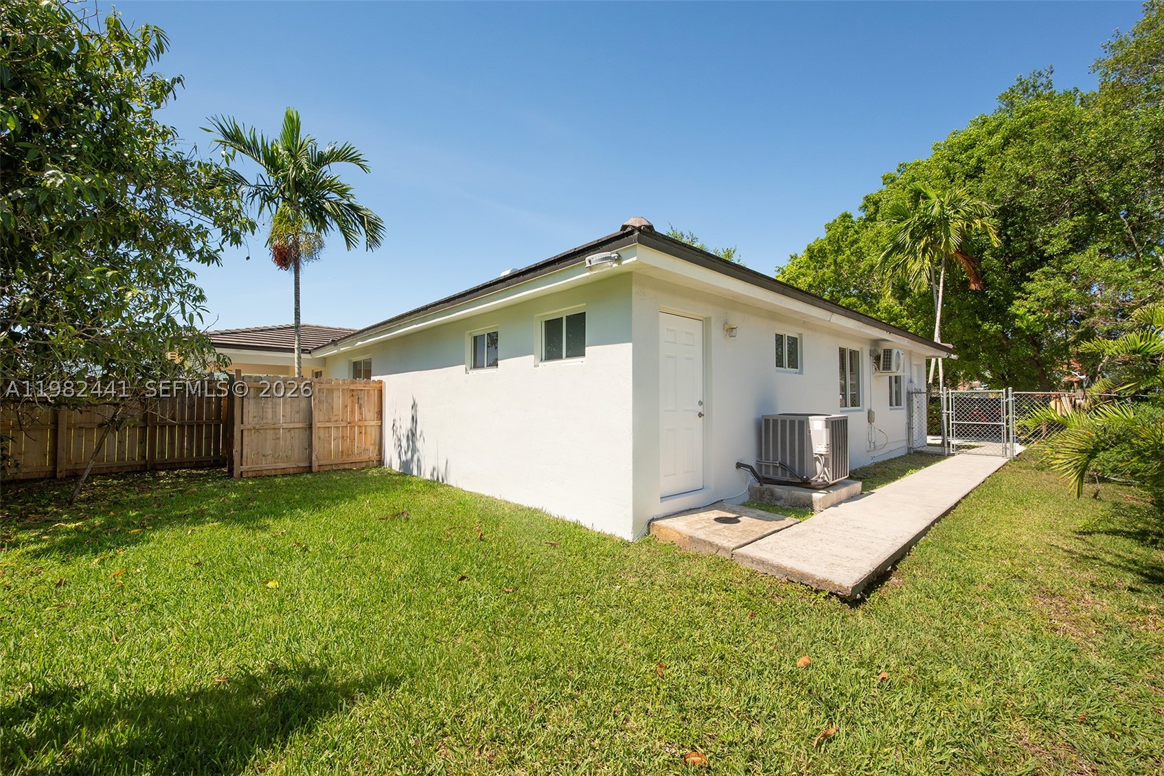 4145 SW 84th Ct, Miami FL 33155