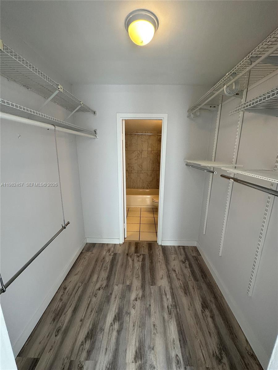 200 SE 15th Rd #15H, Miami FL 33129