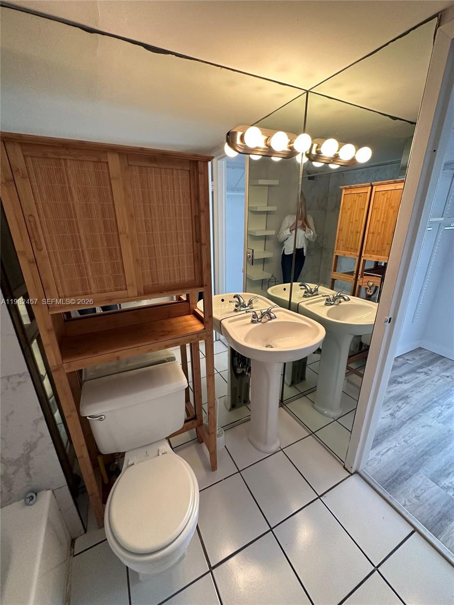 200 SE 15th Rd #15H, Miami FL 33129