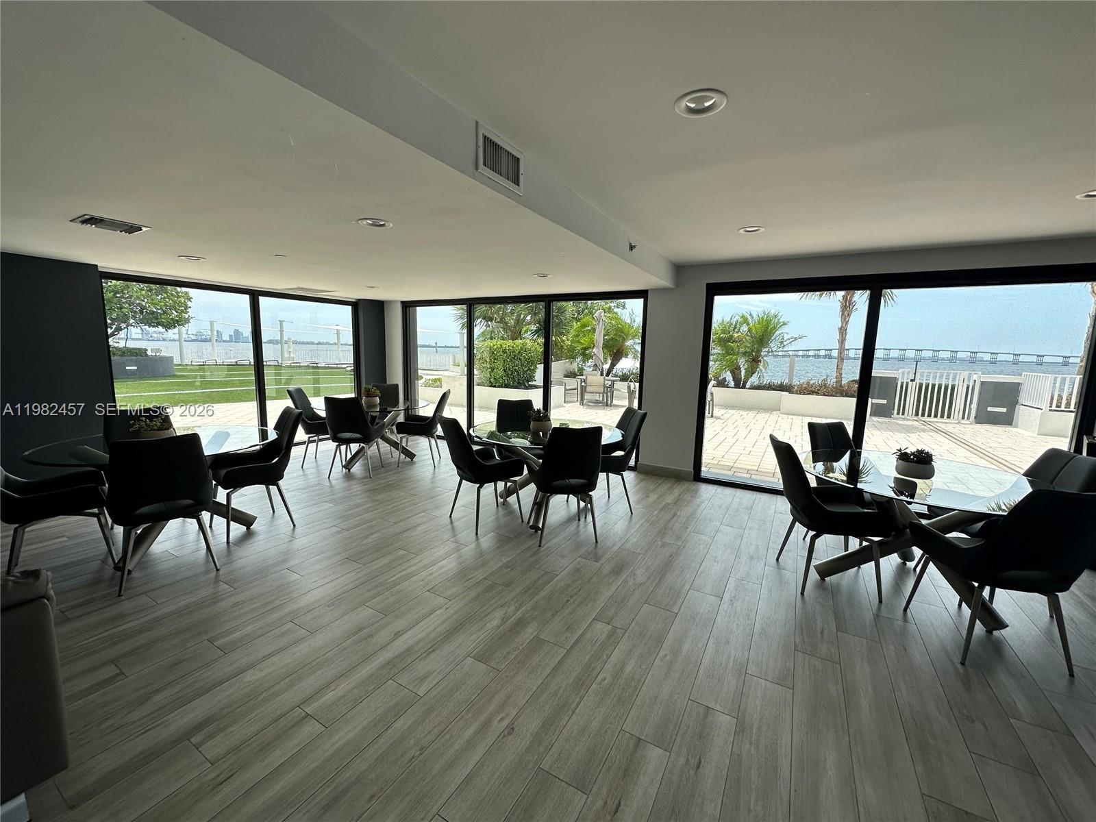 200 SE 15th Rd #15H, Miami FL 33129