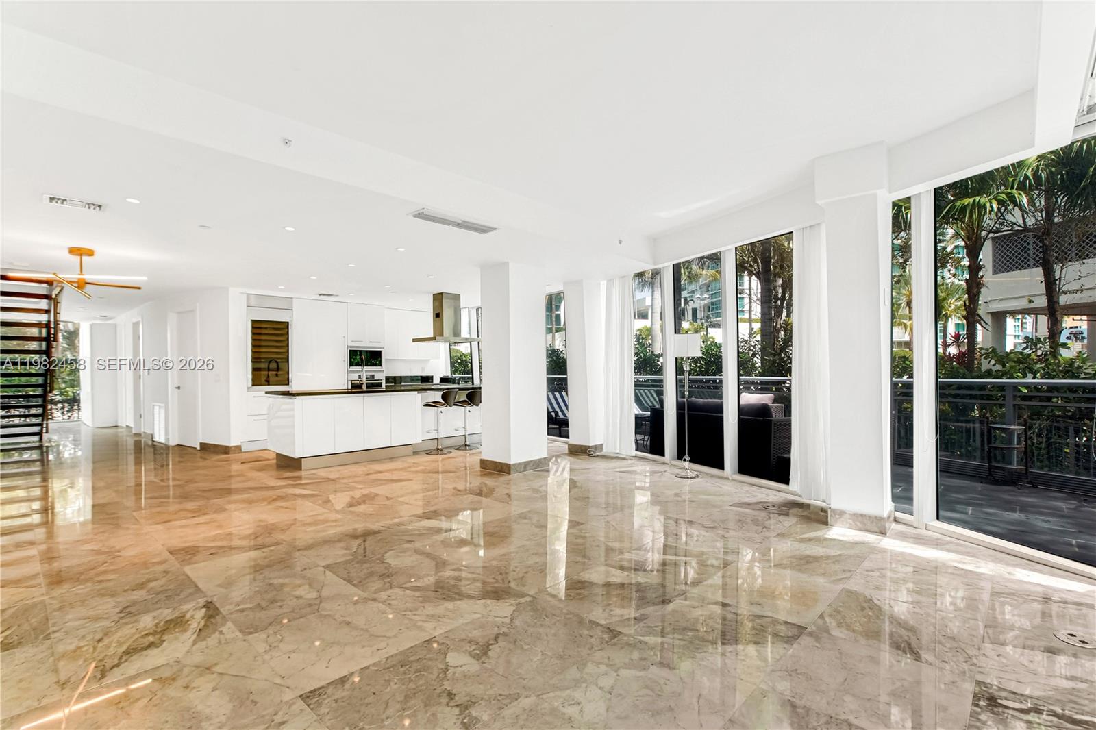 2950 NE 188th St #150, Aventura FL 33180