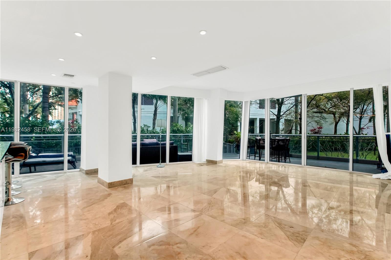 2950 NE 188th St #150, Aventura FL 33180