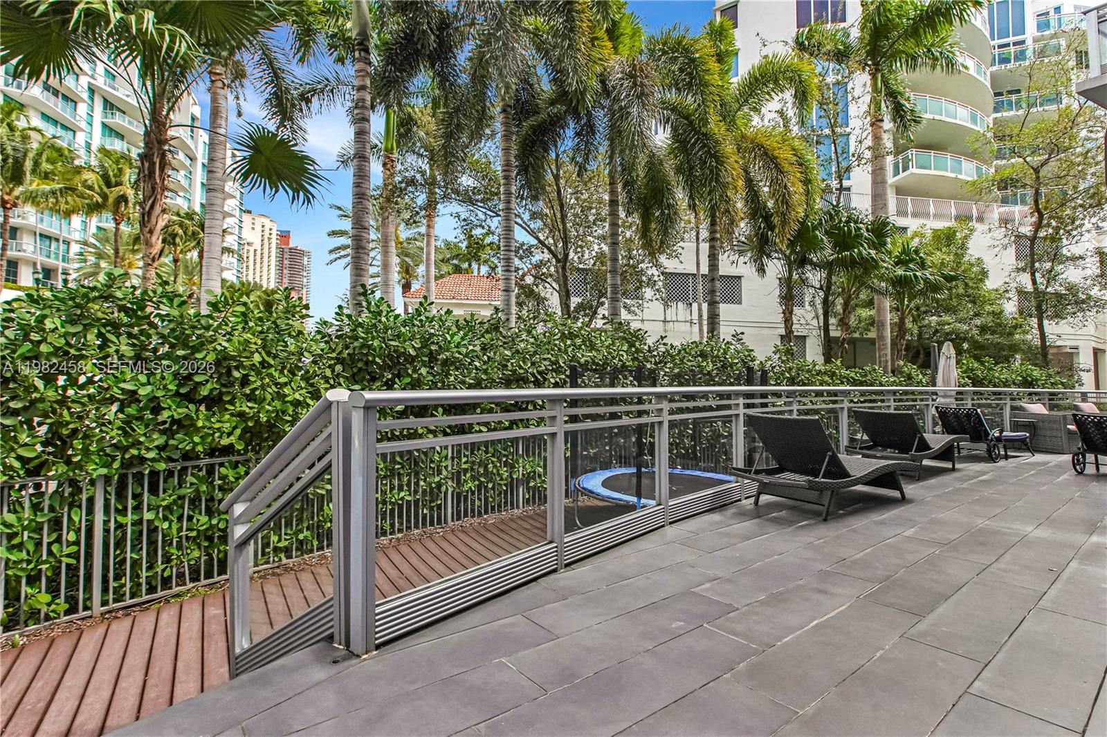 2950 NE 188th St #150, Aventura FL 33180