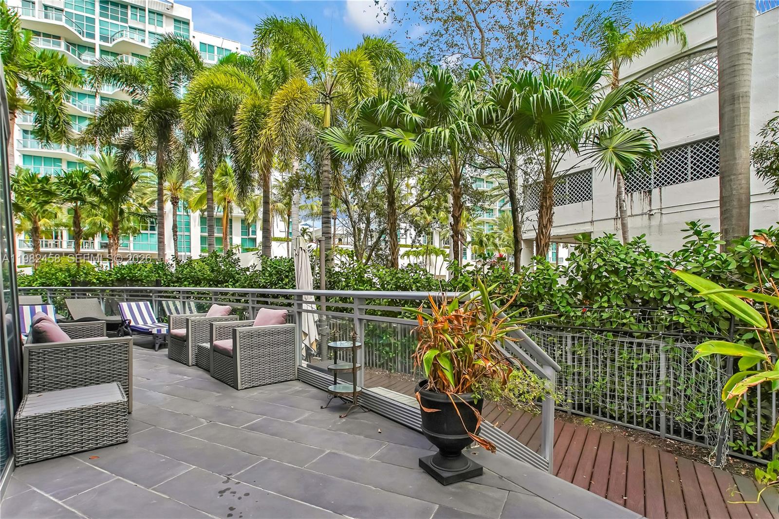 2950 NE 188th St #150, Aventura FL 33180