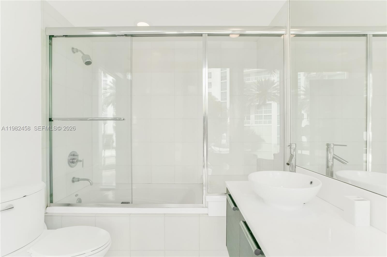 2950 NE 188th St #150, Aventura FL 33180