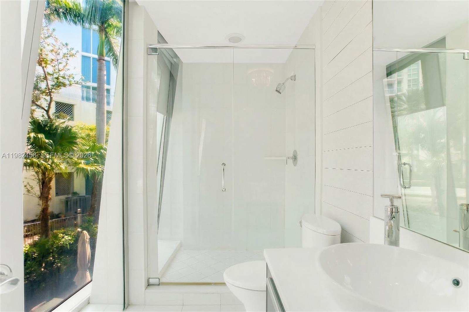 2950 NE 188th St #150, Aventura FL 33180
