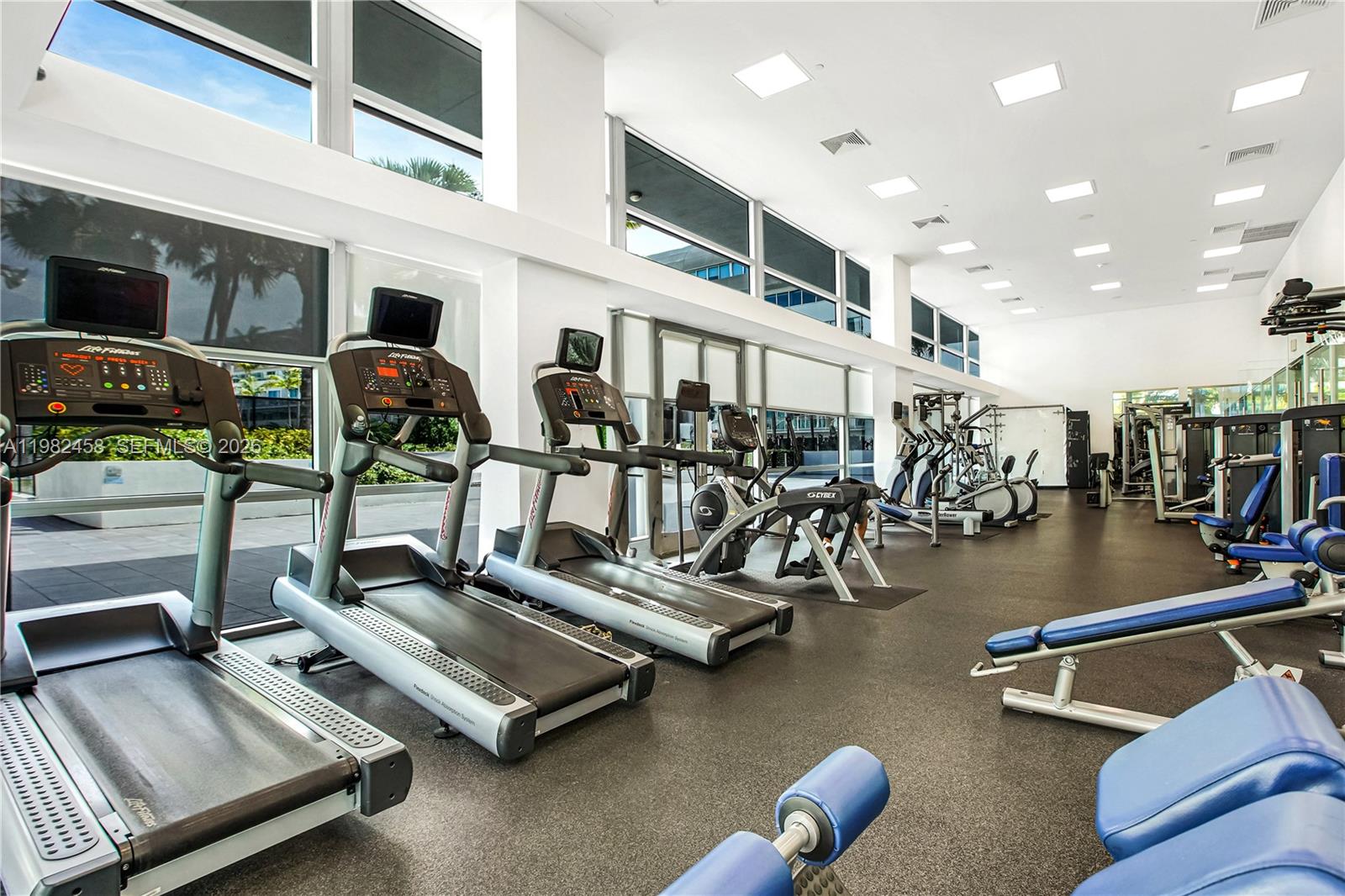 2950 NE 188th St #150, Aventura FL 33180