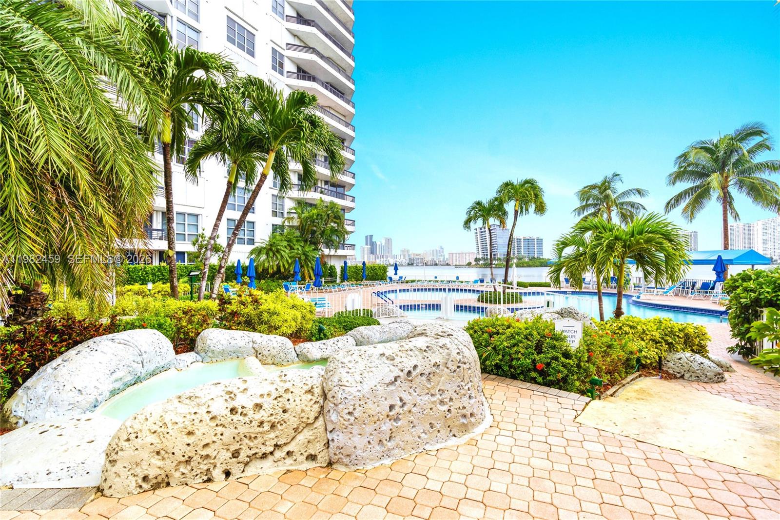 3530 Mystic Pointe Dr #1714, Aventura FL 33180