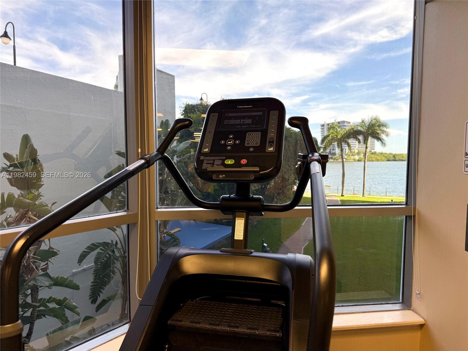 3530 Mystic Pointe Dr #1714, Aventura FL 33180