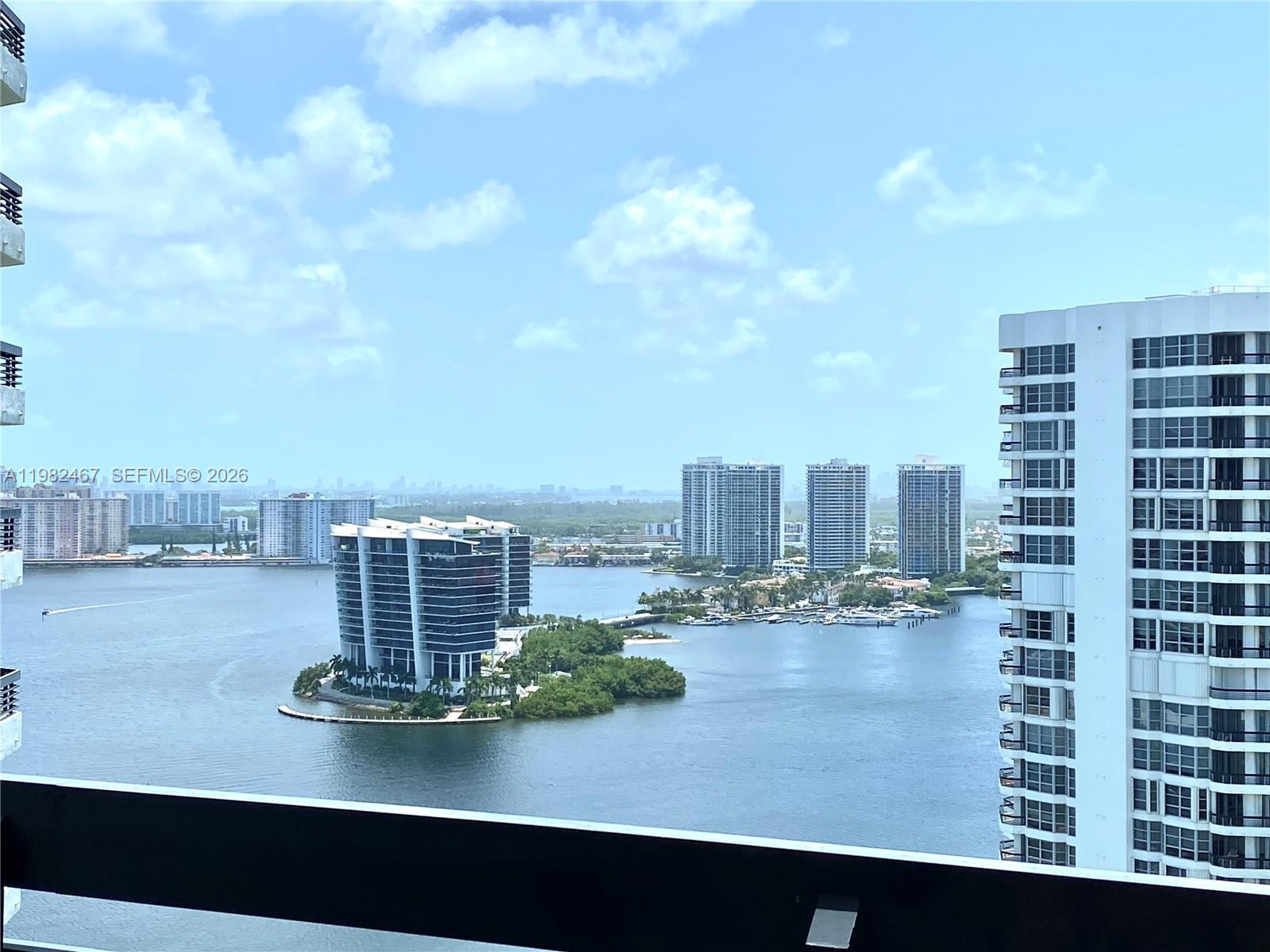 3500 Mystic Pointe Dr #3103, Aventura FL 33180