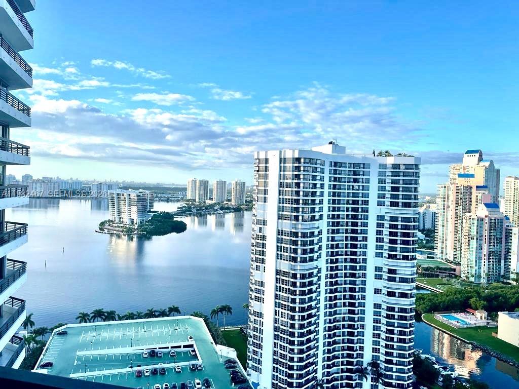 3500 Mystic Pointe Dr #3103, Aventura FL 33180