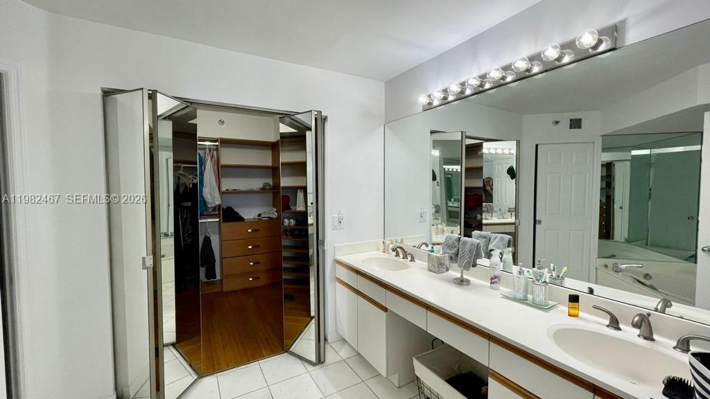 3500 Mystic Pointe Dr #3103, Aventura FL 33180