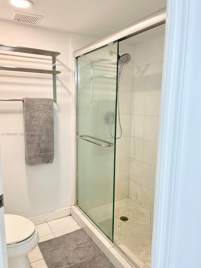 3500 Mystic Pointe Dr #3103, Aventura FL 33180