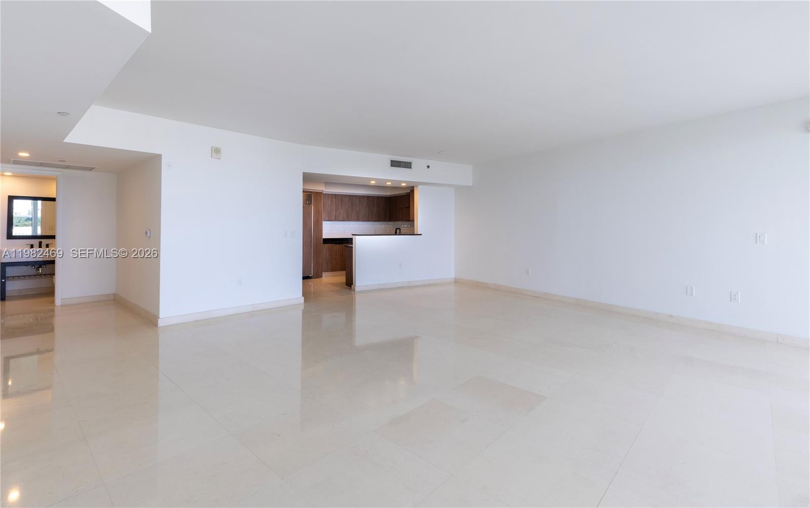 400 Alton Rd #1102, Miami Beach FL 33139
