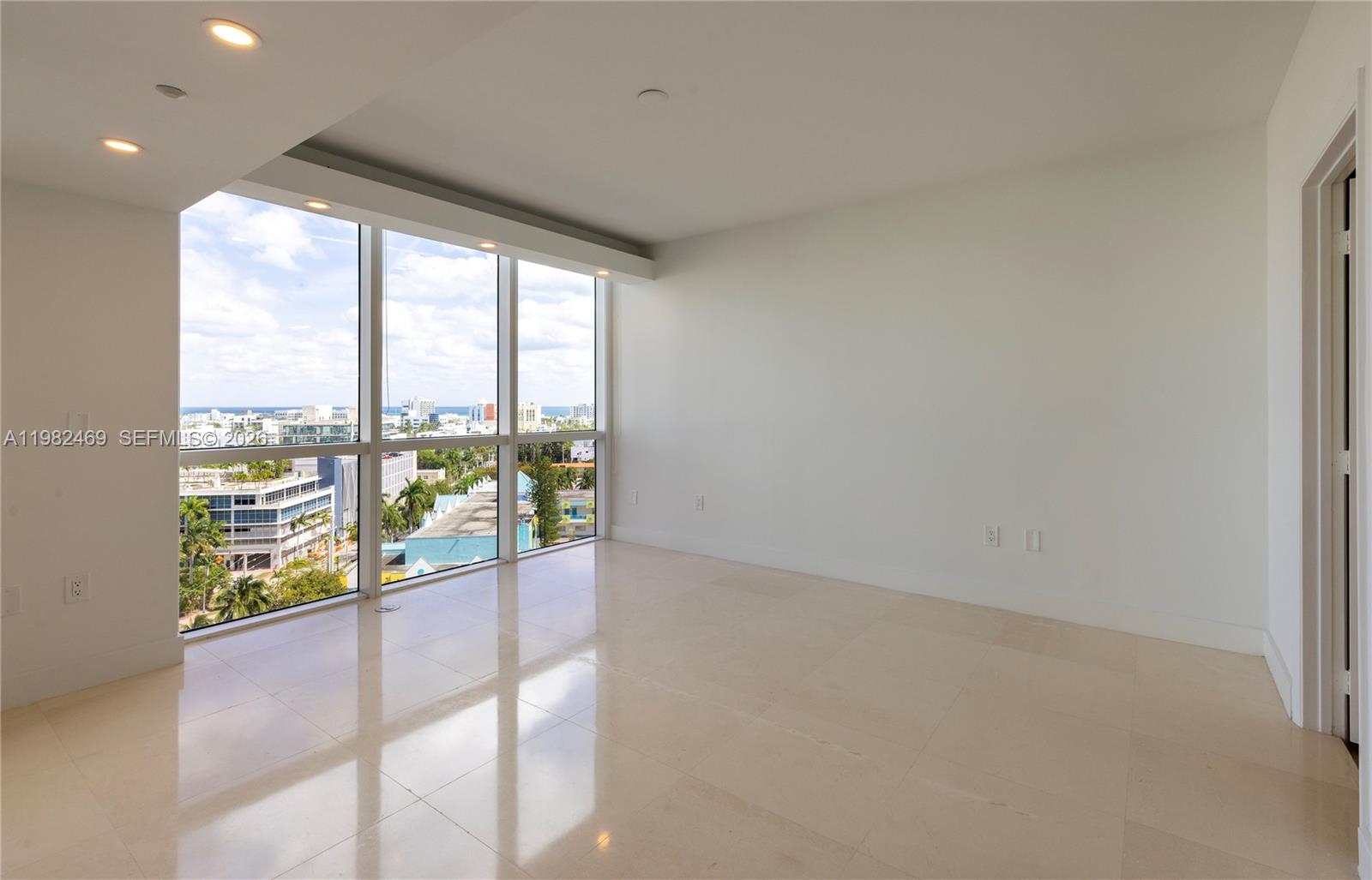 400 Alton Rd #1102, Miami Beach FL 33139