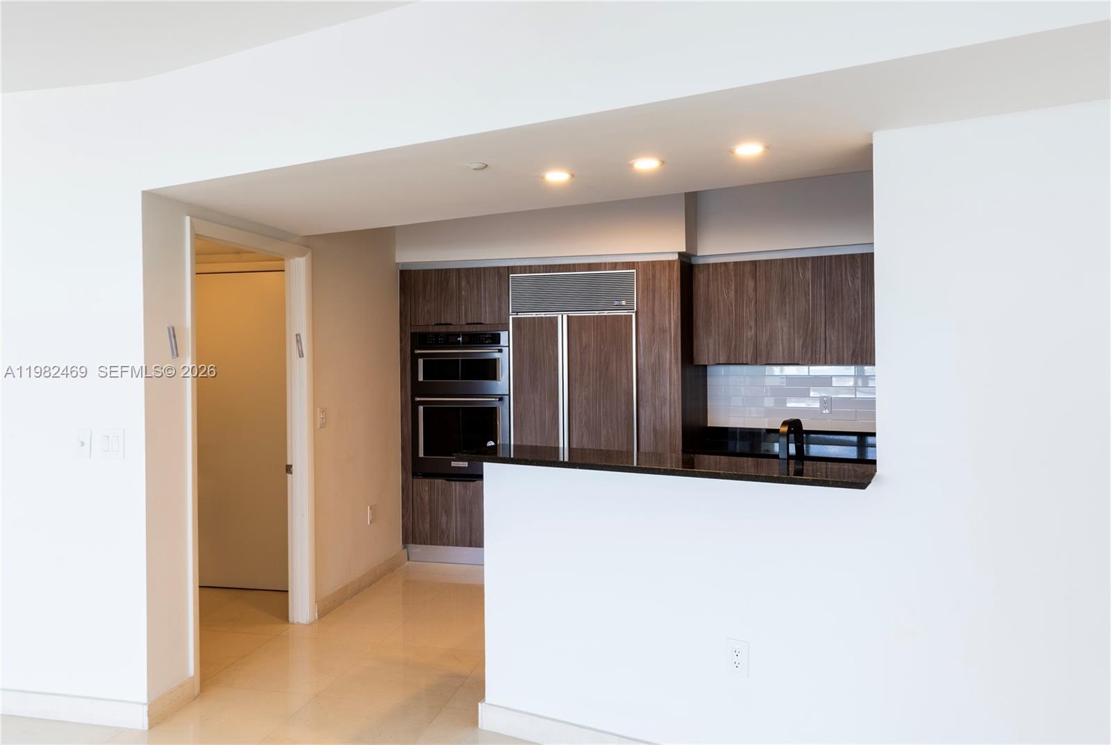 400 Alton Rd #1102, Miami Beach FL 33139