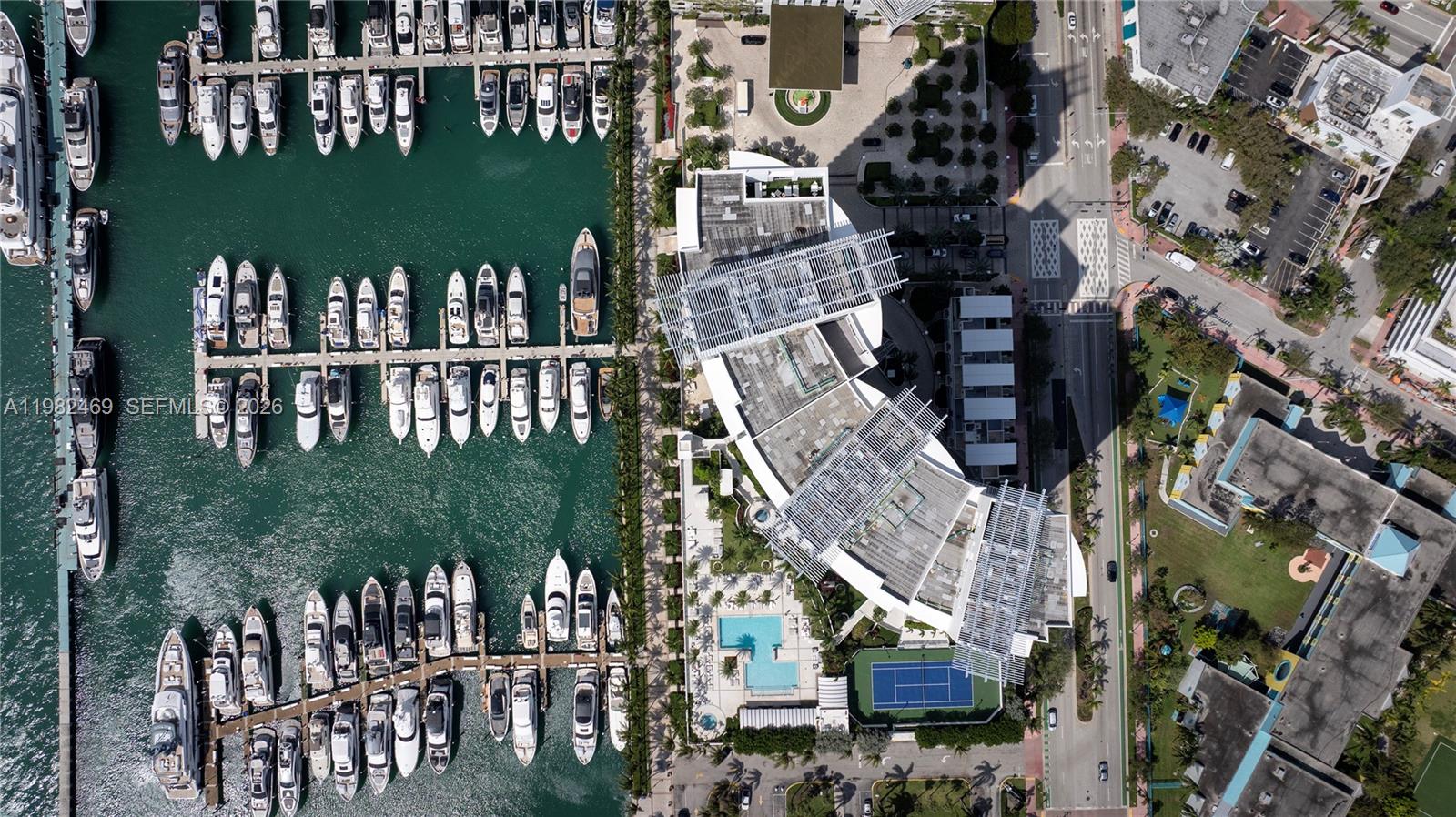 400 Alton Rd #1102, Miami Beach FL 33139