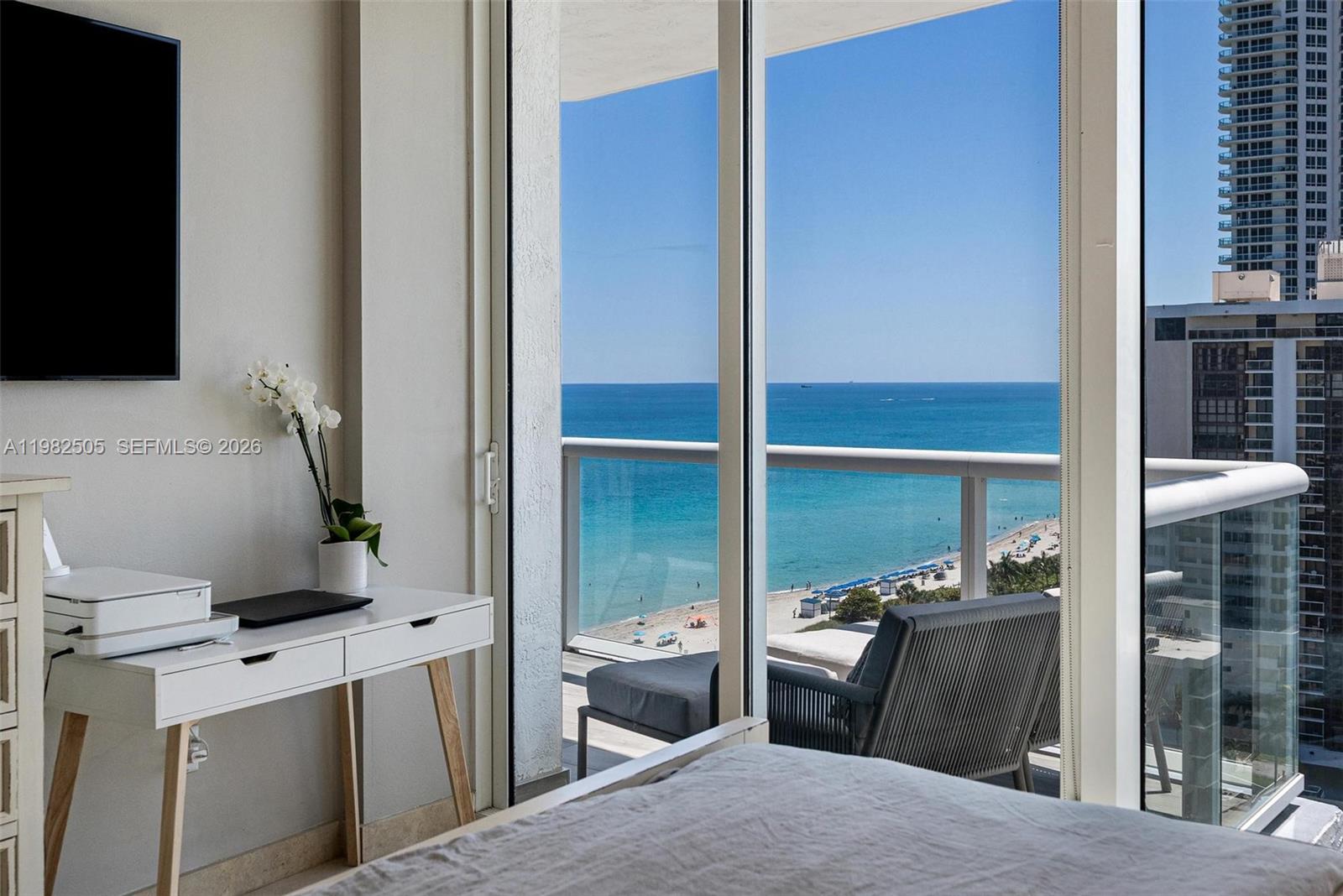 6515 Collins Ave #1507, Miami Beach FL 33141