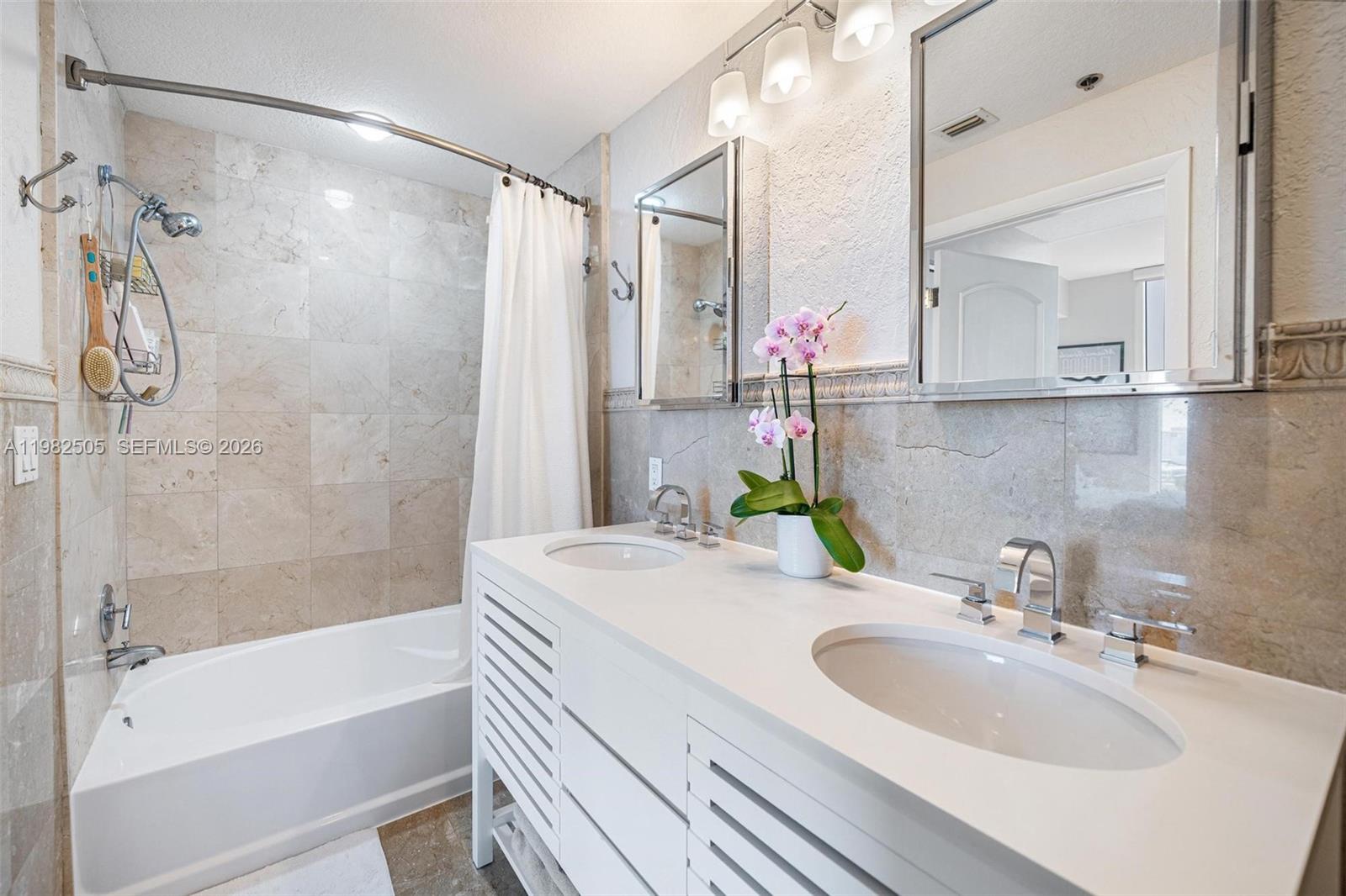 6515 Collins Ave #1507, Miami Beach FL 33141