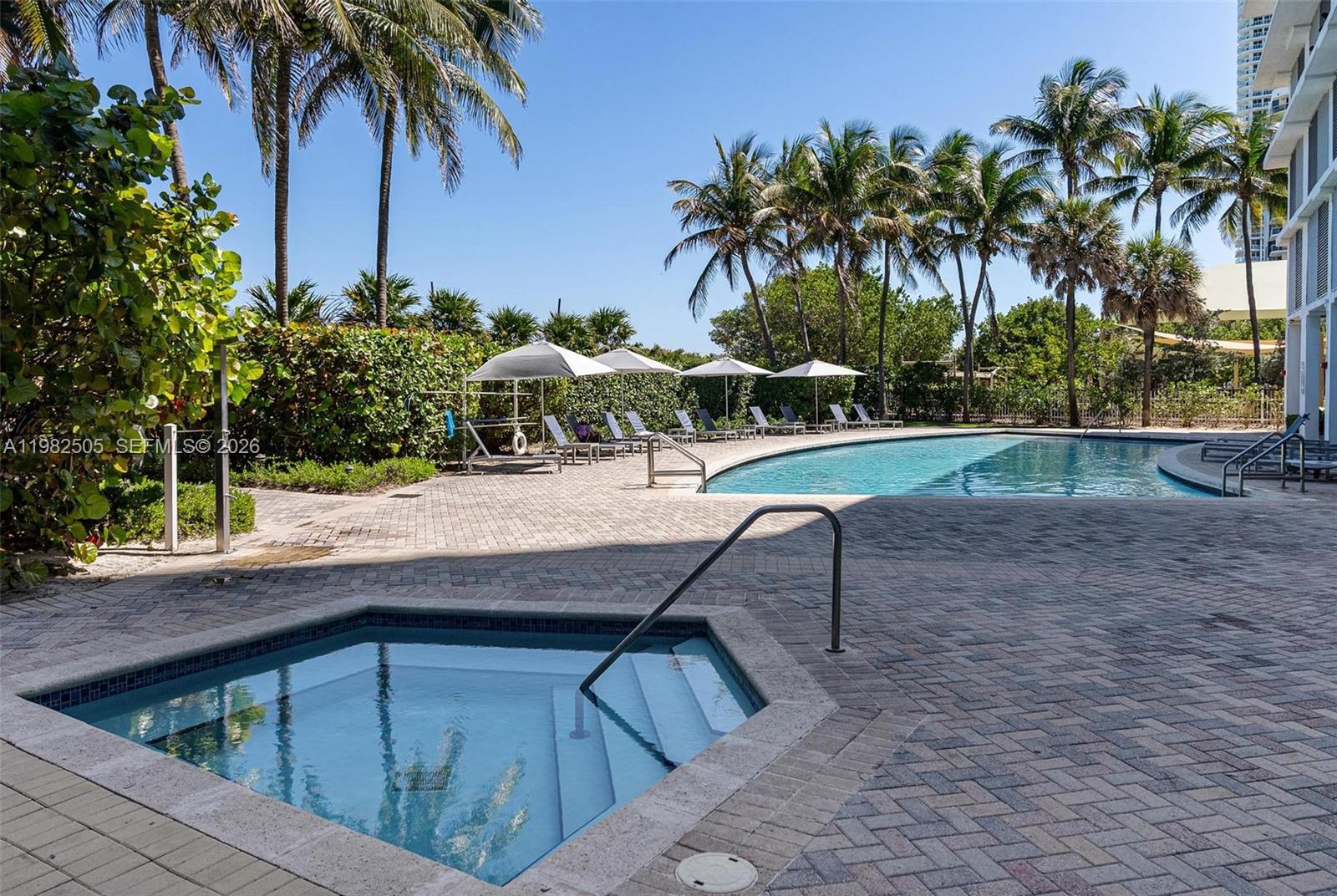6515 Collins Ave #1507, Miami Beach FL 33141