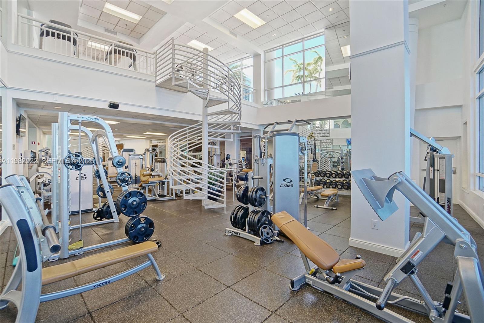 808 Brickell Key Dr #3702, Miami FL 33131