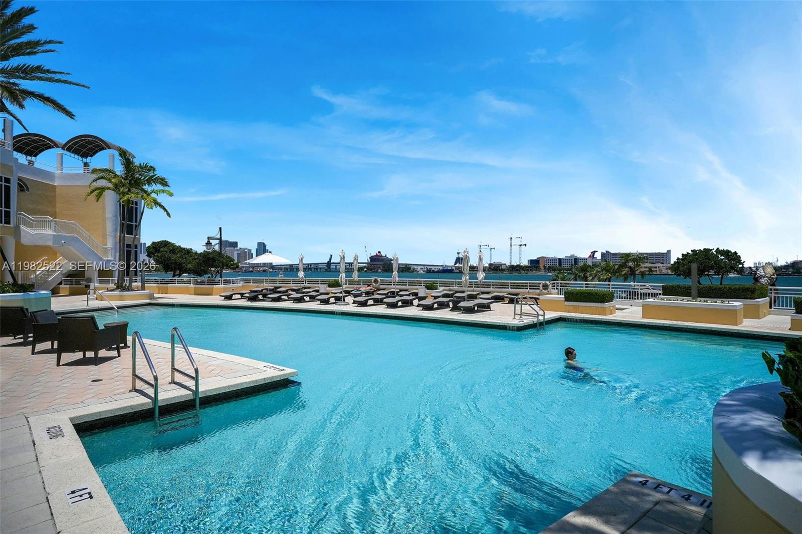 808 Brickell Key Dr #3702, Miami FL 33131