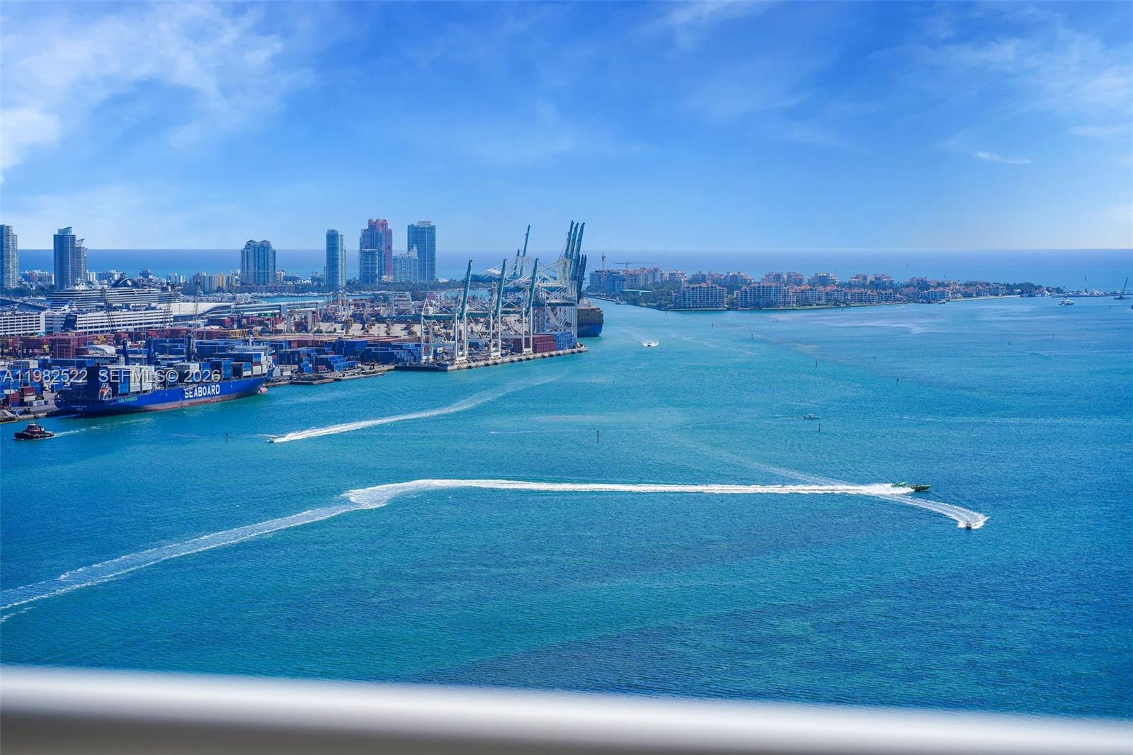808 Brickell Key Dr #3702, Miami FL 33131