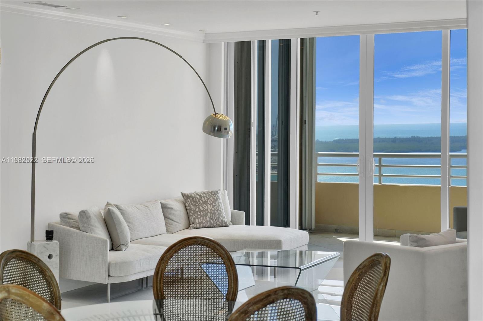 808 Brickell Key Dr #3702, Miami FL 33131