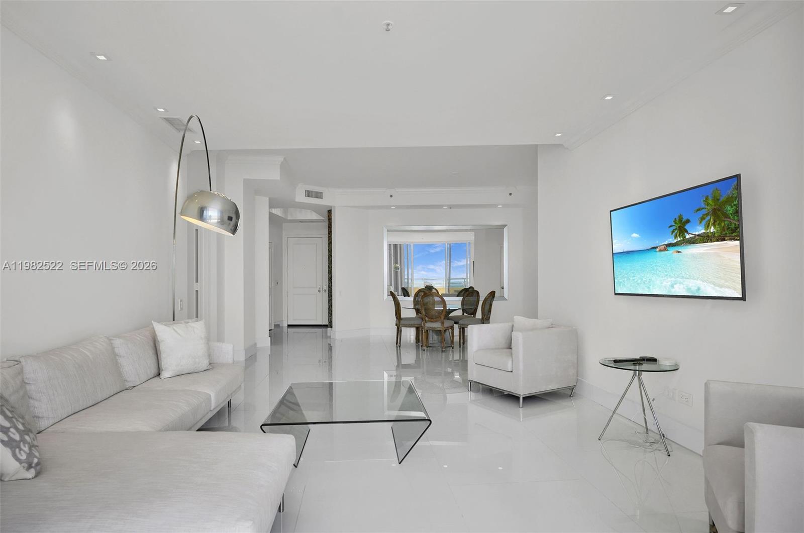808 Brickell Key Dr #3702, Miami FL 33131