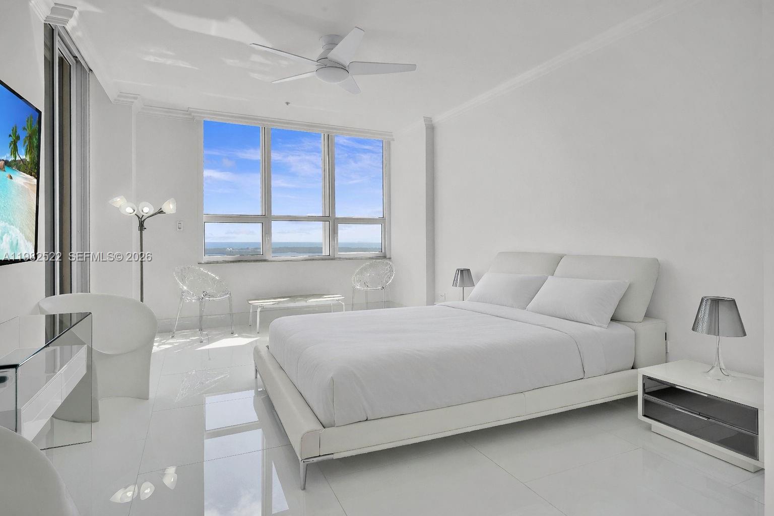 808 Brickell Key Dr #3702, Miami FL 33131