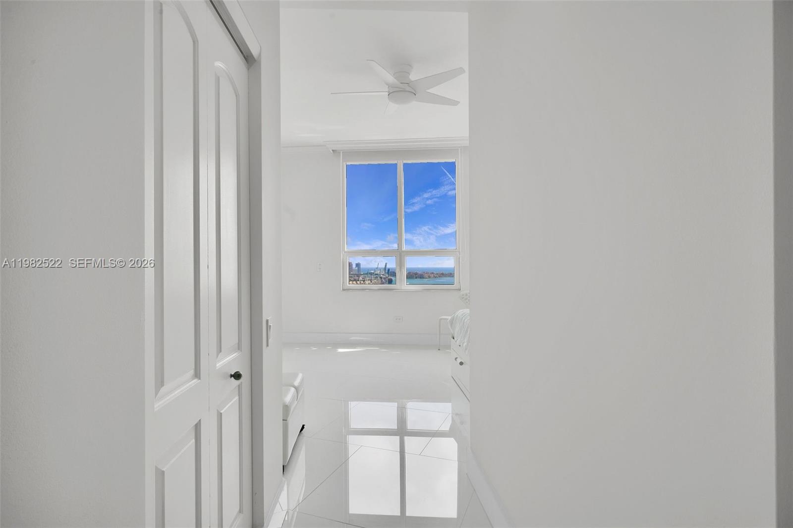 808 Brickell Key Dr #3702, Miami FL 33131
