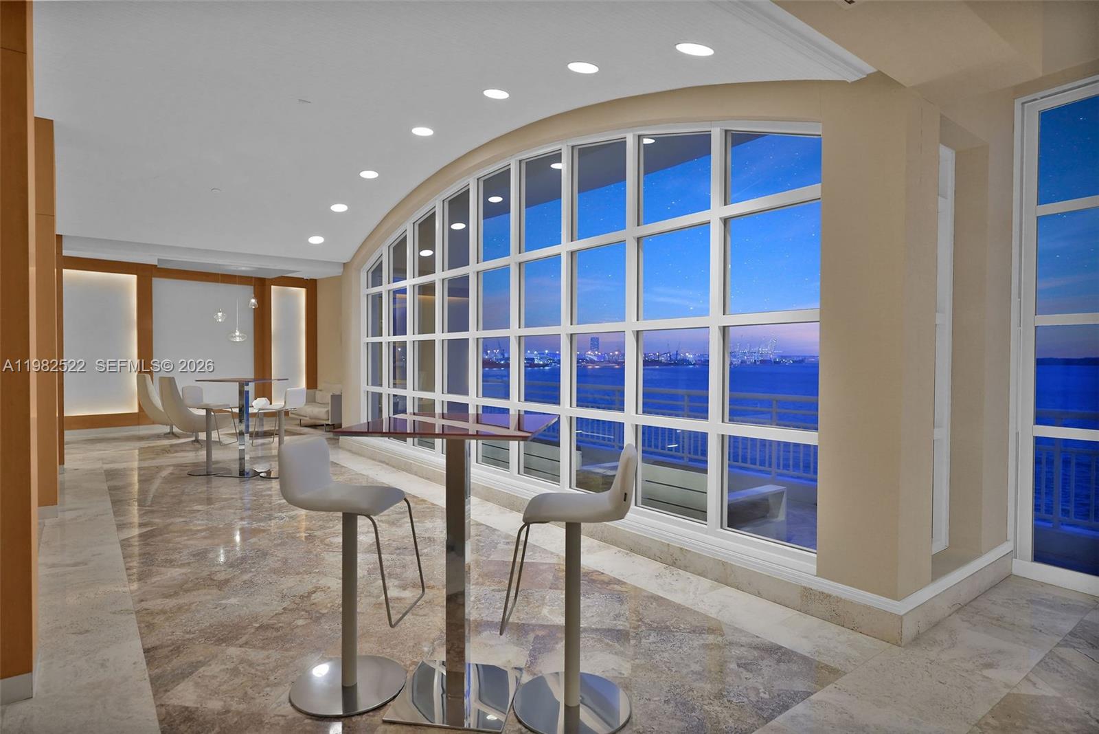 808 Brickell Key Dr #3702, Miami FL 33131
