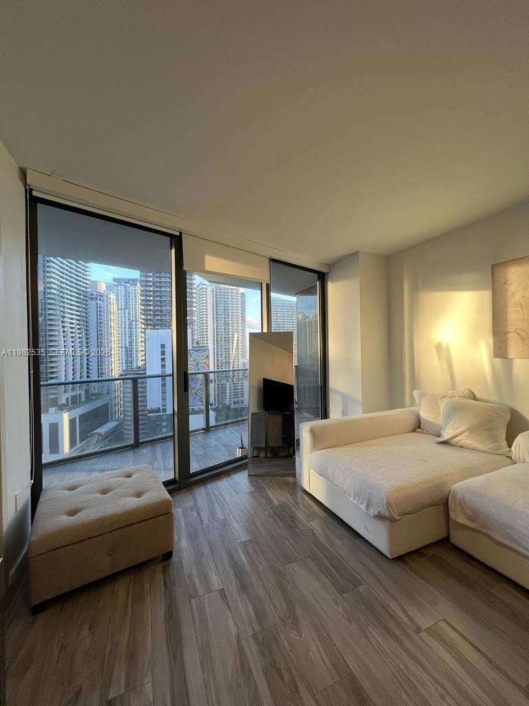 801 S Miami Ave #1903, Miami FL 33130