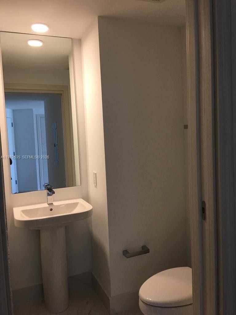 801 S Miami Ave #1903, Miami FL 33130