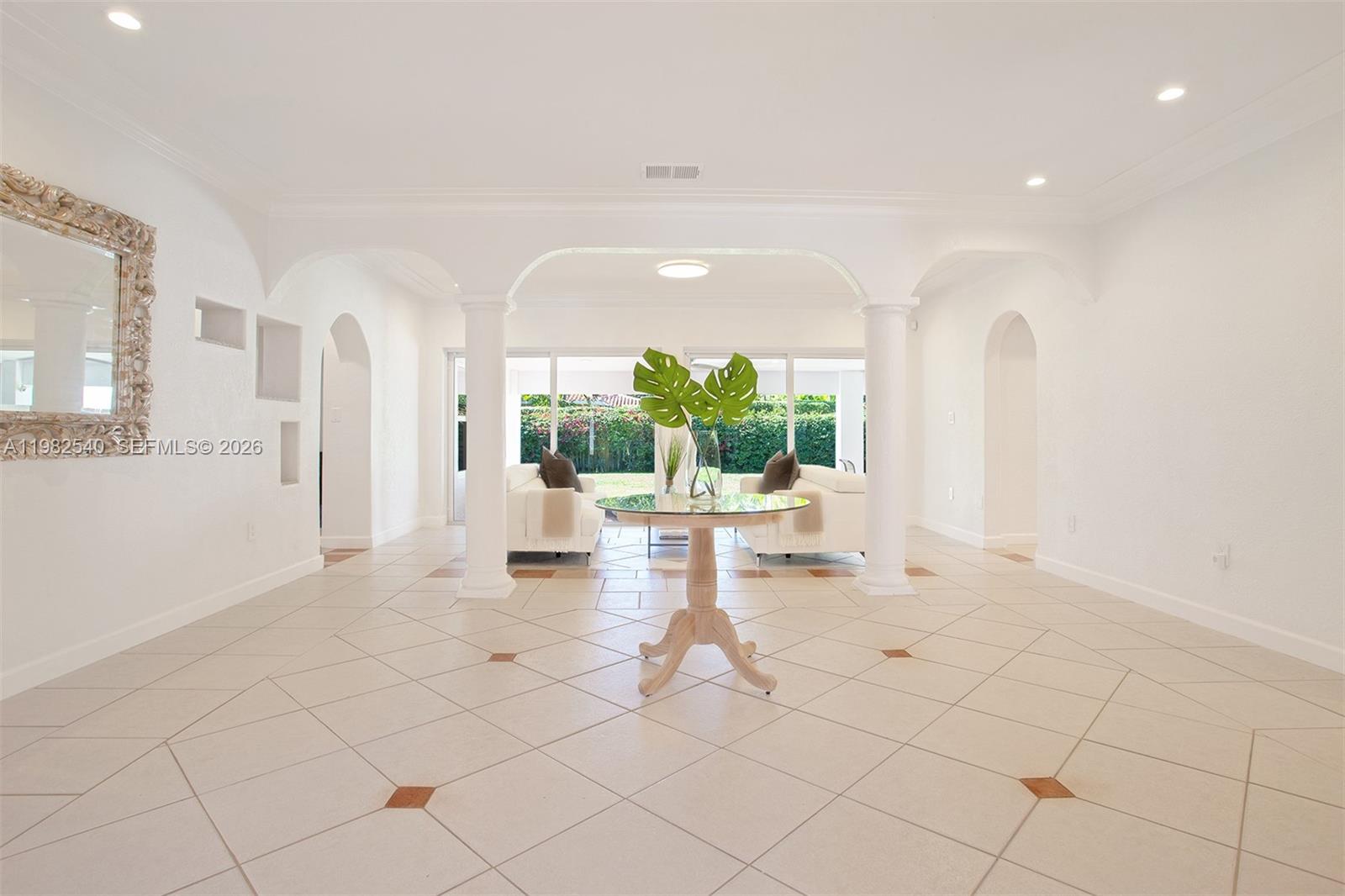 100 SW 26th Rd, Miami FL 33129