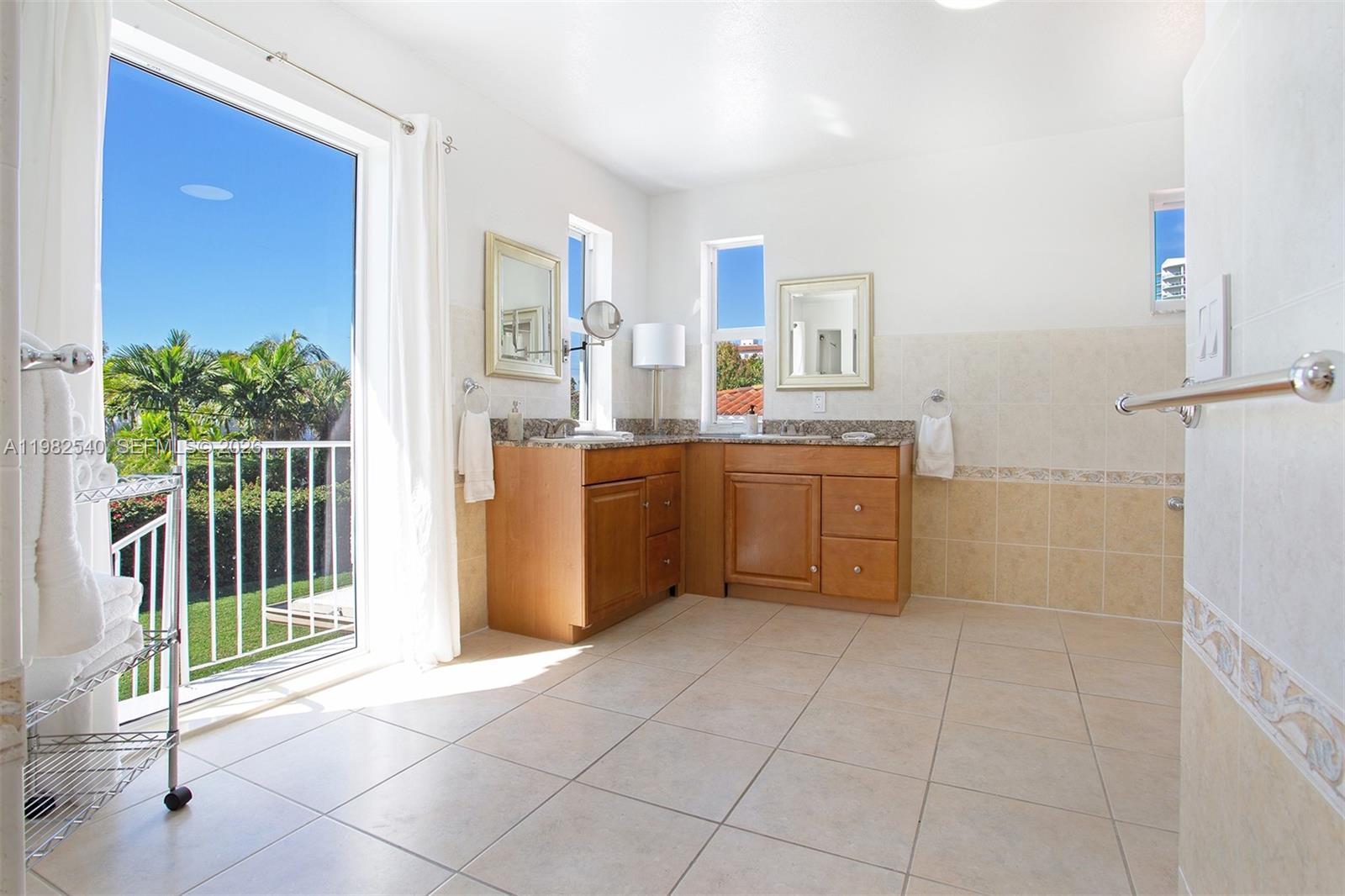 100 SW 26th Rd, Miami FL 33129