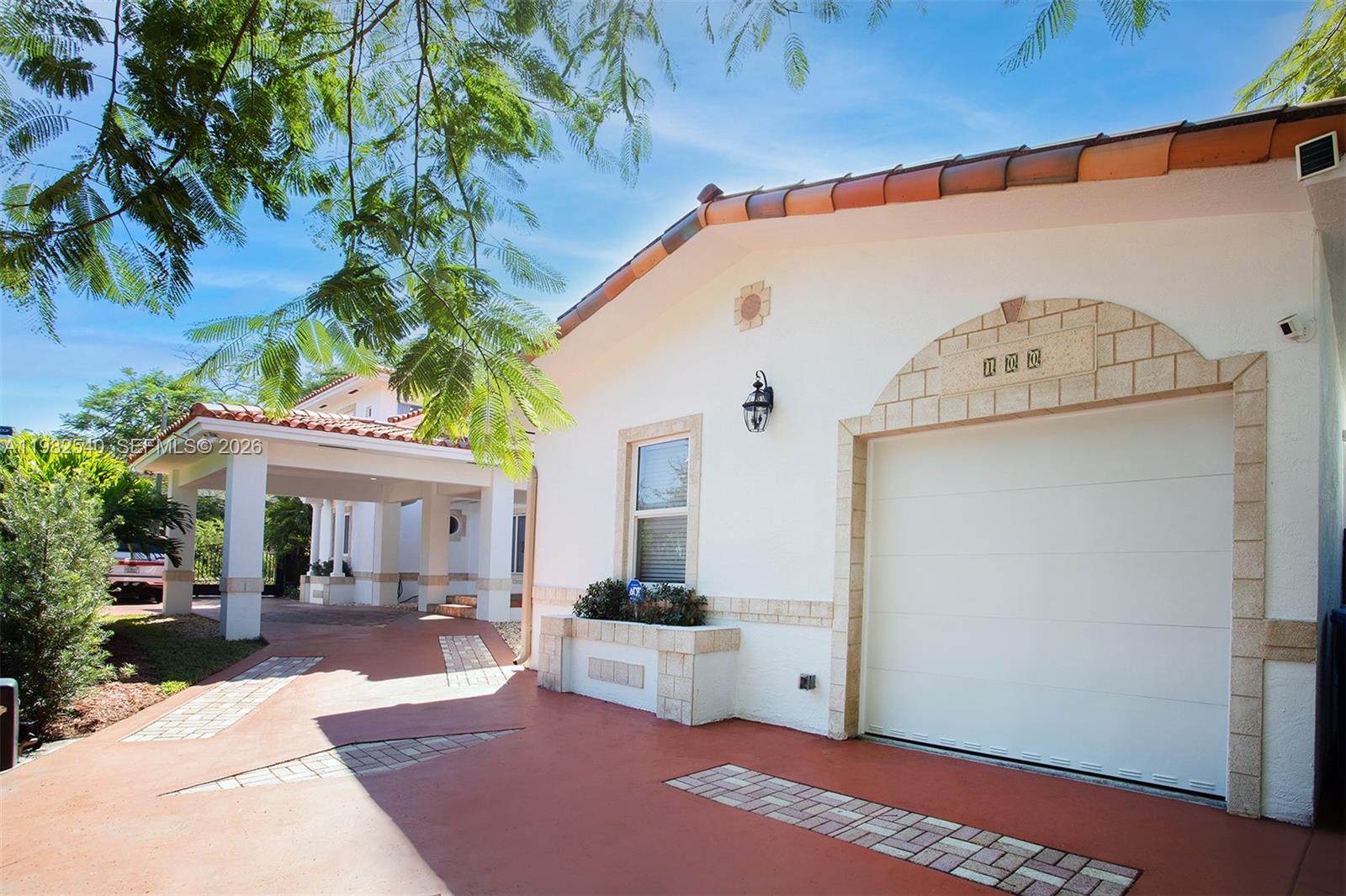 100 SW 26th Rd, Miami FL 33129