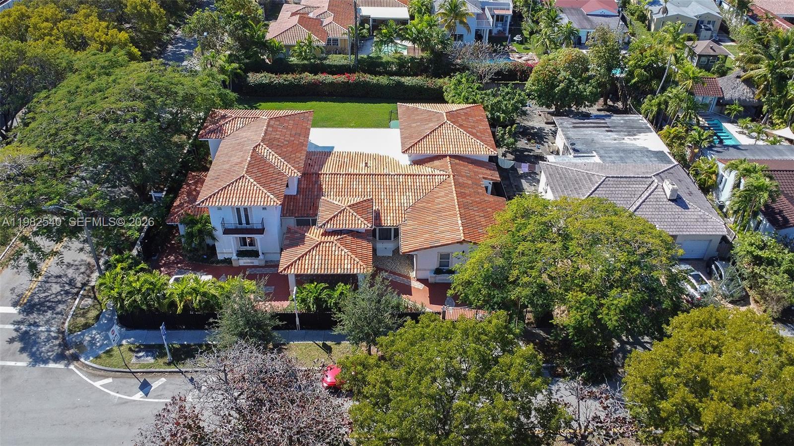 100 SW 26th Rd, Miami FL 33129