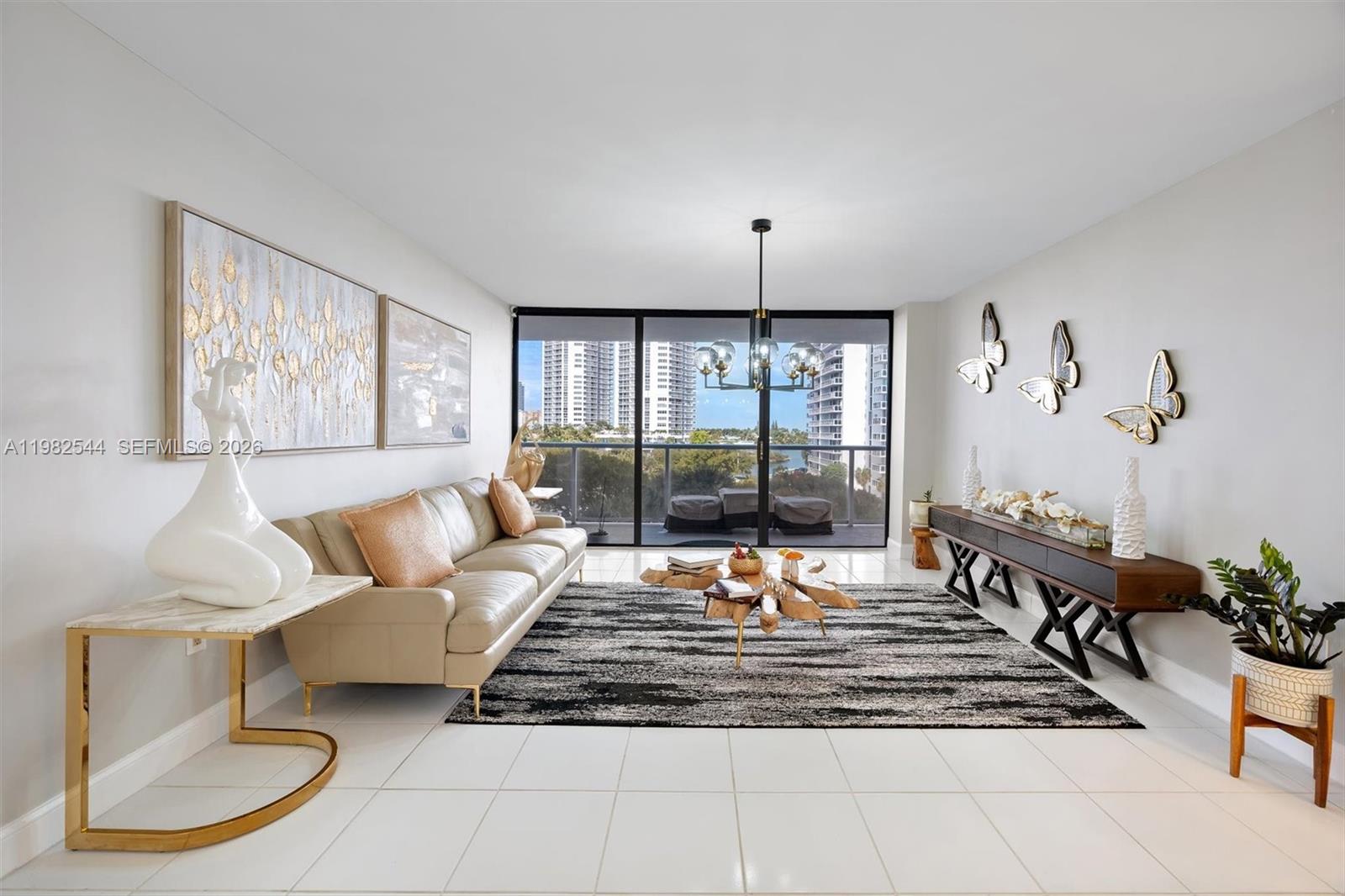 3731 N Country Club Dr #521, Aventura FL 33180