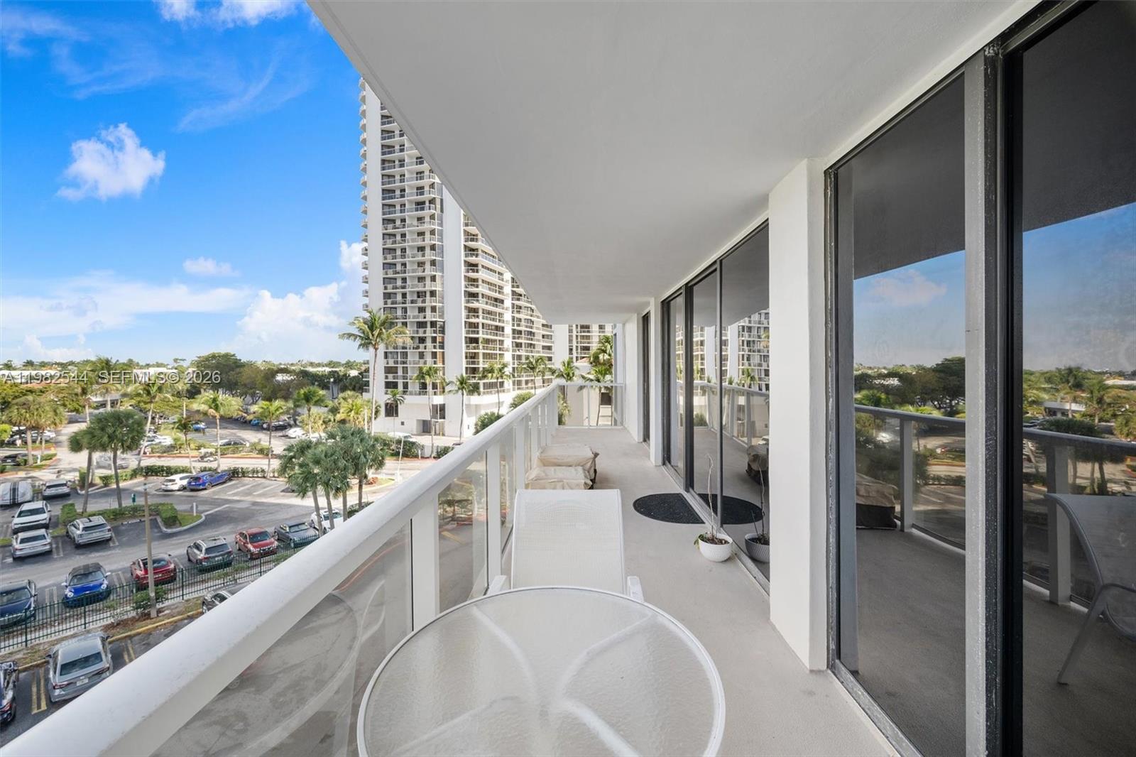 3731 N Country Club Dr #521, Aventura FL 33180